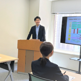 昨年新たに新設された研修センターで、ビジネスマナーから学ぶことも可能！経験がない方も安心の環境です！