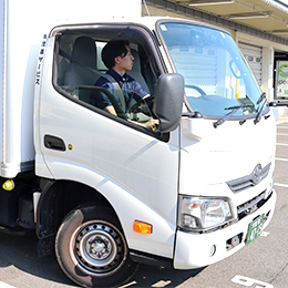 配送中は1人の時間。好きな音楽やラジオを聴いて、リフレッシュしながら取り組めます！