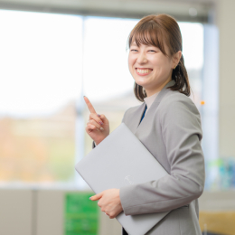 年間休日124日＆残業少なめ。  オンもオフも充実させ、メリハリのある働き方が可能です