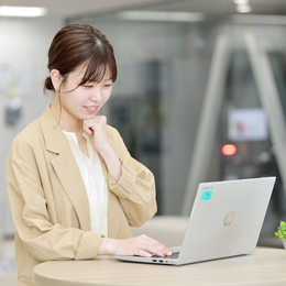 全工程に携われるからこそ、経験が浅くても下流から上流へ着実にステップアップできます。
