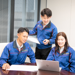 年間の有給取得平均日数は16日！互いを気遣う体制や文化が、しっかり休める実態につながっています。