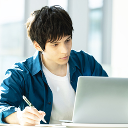 定着率は95％以上！働きやすさも待遇も、やりがいだって欲張れます。