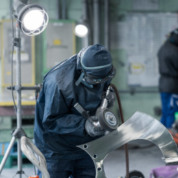 創業100年を超える安定基盤あり。モノ作りの現場や、医薬・半導体業界を強く支えています！