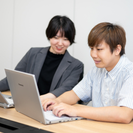 専門知識は入社後、経験豊富なメンバーがサポートするのでご安心ください！