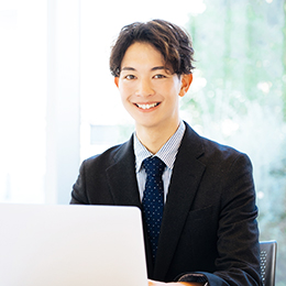 入社時点で年収200万円アップの実例あり！評価に年齢や社歴は関係ありません！