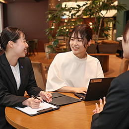 「次のイベントはこんなことやってみない？」スタッフ同士のアイデア出しも盛んです！