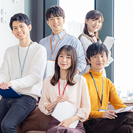 未経験から始めている同じ境遇の仲間と一緒に成長しましょう！