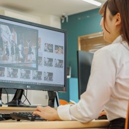 自分で撮影した写真を自分で選び、自分でレイアウトしていくという一貫体制もやりがいにつながっています。