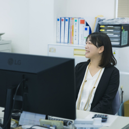 裁量が大きく、一人ひとりの行動が会社の未来を動かすやりがいのあるポジションです。