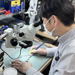 最先端の技術をスピード感を持って学べるのは、直営店だからこその強みです。