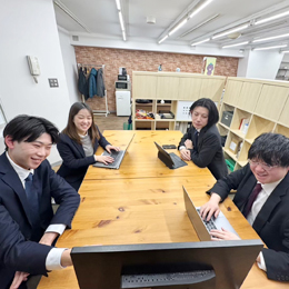 支店の立ち上げに興味がある方も大歓迎！リーダーとしてのキャリアアップも目指せます。