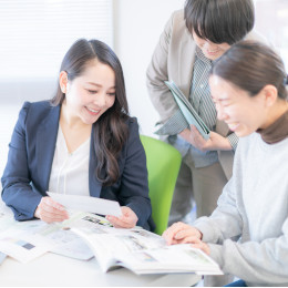 ブライダル事業を軸に成長・拡大中の当社。新しいチャレンジができる環境です。