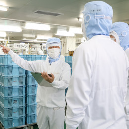 日本の食卓を彩る数々の商品を世に送り続ける当社。「食」を通じて人々を幸せにしています。