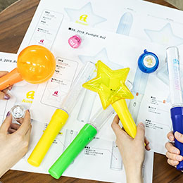 ペンライトの企画・制作に関しては国内屈指の実績を誇っています。当社だからこそできる企画もたくさん！