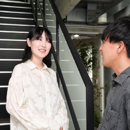 完全週休2日・年休122日・週1回のノー残業デーなどワークライフバランス重視の働き方を実現できます。