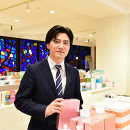 真心を込めたサービスを一緒にお届けしましょう。