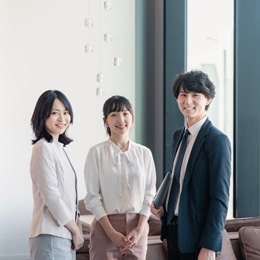 努力の分だけ、上限なく評価する当社。頑張る人が損をしない環境で、スキルもキャリアも手に入れましょう！
