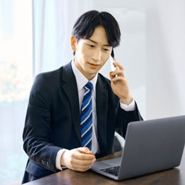 簡単なパソコン操作さえできれば、未経験でも大歓迎！分からないことはすぐ上司に相談してください。