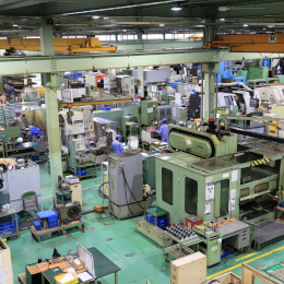 工場内の風景です！グループごとにそれぞれ分業制でさまざまな部品の製造を行っています！