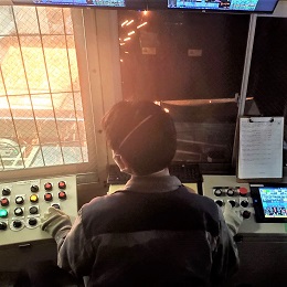 機械操作が中心で、重労働はそこまでありません。身体の負担も少なく働きやすい環境です。