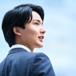 「レールの上だけ」では味わえない、幅広い経験を手にしませんか？