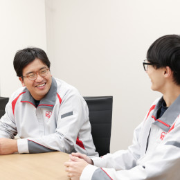 平均年齢31.1歳！コミュケーションが活発で活気のある職場環境も、同社の特徴のひとつです。