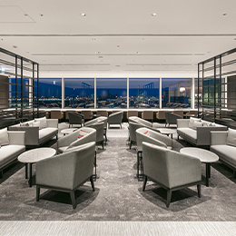 羽田空港国際線ターミナルビルのラウンジの改修を行いました。