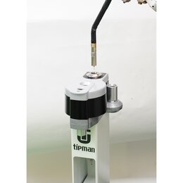 製品の一つ。溶接ロボットの先端部品を自動で交換することで、ラインを止めることなく製造を続けられます。