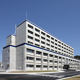 演習場や飛行場施設から公務員宿舎まで、「防衛施設」は多岐にわたります。