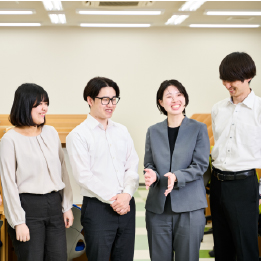 毎年入試研究を行い、授業や教材をアップデートすることで難関校への合格実績を積み重ねています。