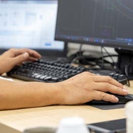 ハード・PLC両方の制御設計に携わることができるので、さらなるスキルアップが目指せます。