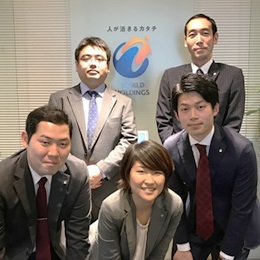 営業所のメンバーも何かと相談に乗ってくれるので、安心して開発を続けられます。