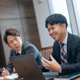 中途入社であっても専任の研修担当があなたの成長をサポート。家づくりに関する基礎をじっくり学べます！