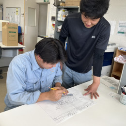 入社後半年～1年間、先輩社員から基礎知識や業務スキルを学び、じっくり成長していきましょう。