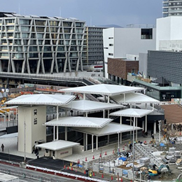 街づくり事業として「箕面船場阪大前駅」の地域開発にも携わり、その中心的な役割を期待されています。