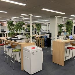 キレイなオフィスなので、社内での作業もはかどります！