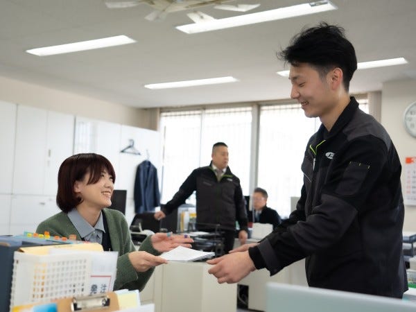 わからない事は先輩社員がOJTでしっかり教えます！