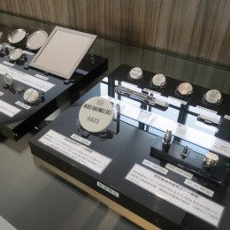 当協会製造の放射線源は、職員が一つ一つ丁寧に製造しています。