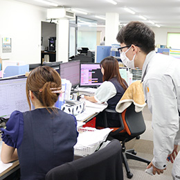 他部署のスタッフともコミュニケーションが取りやすい環境です♪