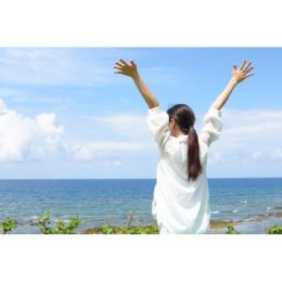 職場の目の前は海！潮風を感じながら、のびのびと働けます♪