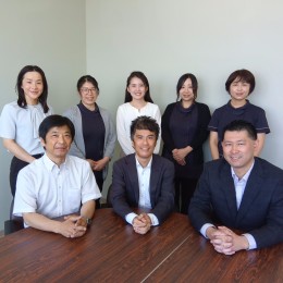 【安定企業】1993年の創業以来、盤石の経営基盤を築いてきました。毎年平均5000円の昇給も実現！