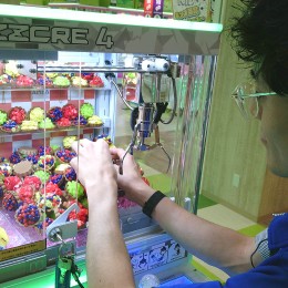 客層やトレンドに応じて、投入する景品も店舗ごとに決定。お店づくりにも主体的に携われます！