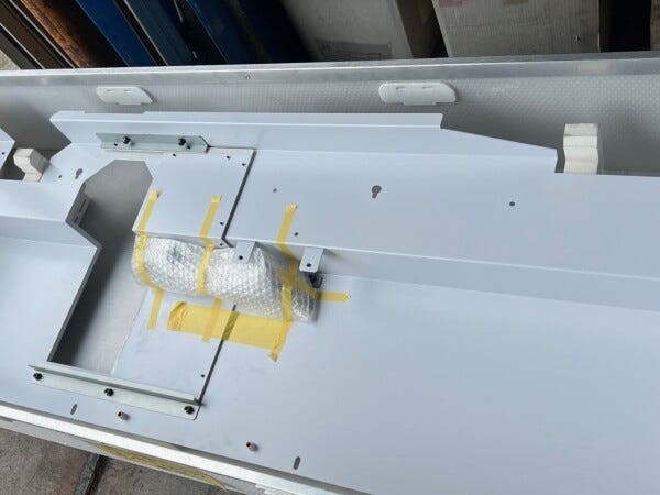 組立品の例です。工作機械に搭載される製品の組立を行っています。