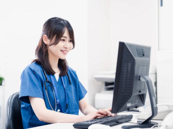 【未経験大歓迎！】│一般事務│ 年休125日以上 ネイル 服装自由