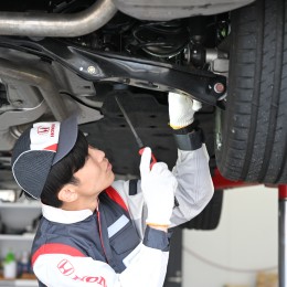 車への興味が間違いなく増していく、「好き」を強みに活躍できる場所です。