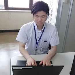 提案のためには商品知識が必須。提案の合間などで学習する時間を取れます。
