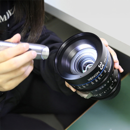 PCシャットダウンの制度など残業を減らす工夫が多数！年休125日・残業少なめ・土日祝休で働きやすさ◎