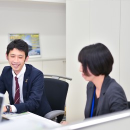 OJT、研修が充実しているため、初めて銀行への勤務を考えている方もご安心ください！
