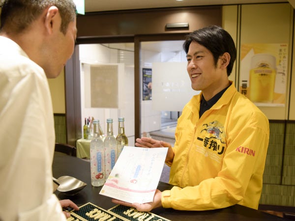 生ビールの品質向上へ向けてのアドバイスや、新商品のご提案など行います。集客イベントの相談を受けたり、新メニューの提案を依頼されることも。