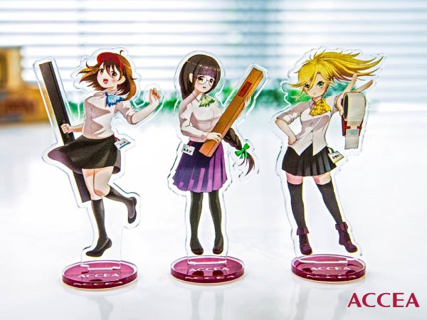自分で考案したキャラクターをアクリルで作成することも◎